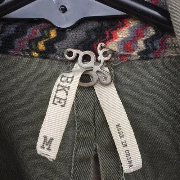 BKE gimmicks beaded lace back utility boho vest - Picture 3 of 10